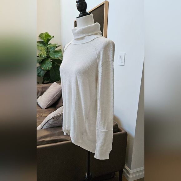 We The Free Off White Turtleneck Sweater with Back Slit - Picture 2 of 6